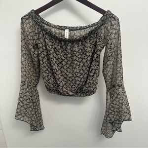 Blue Blush Off Shoulder Cropped Black Tan Gold Boho Top Bell Sleeves Medium
